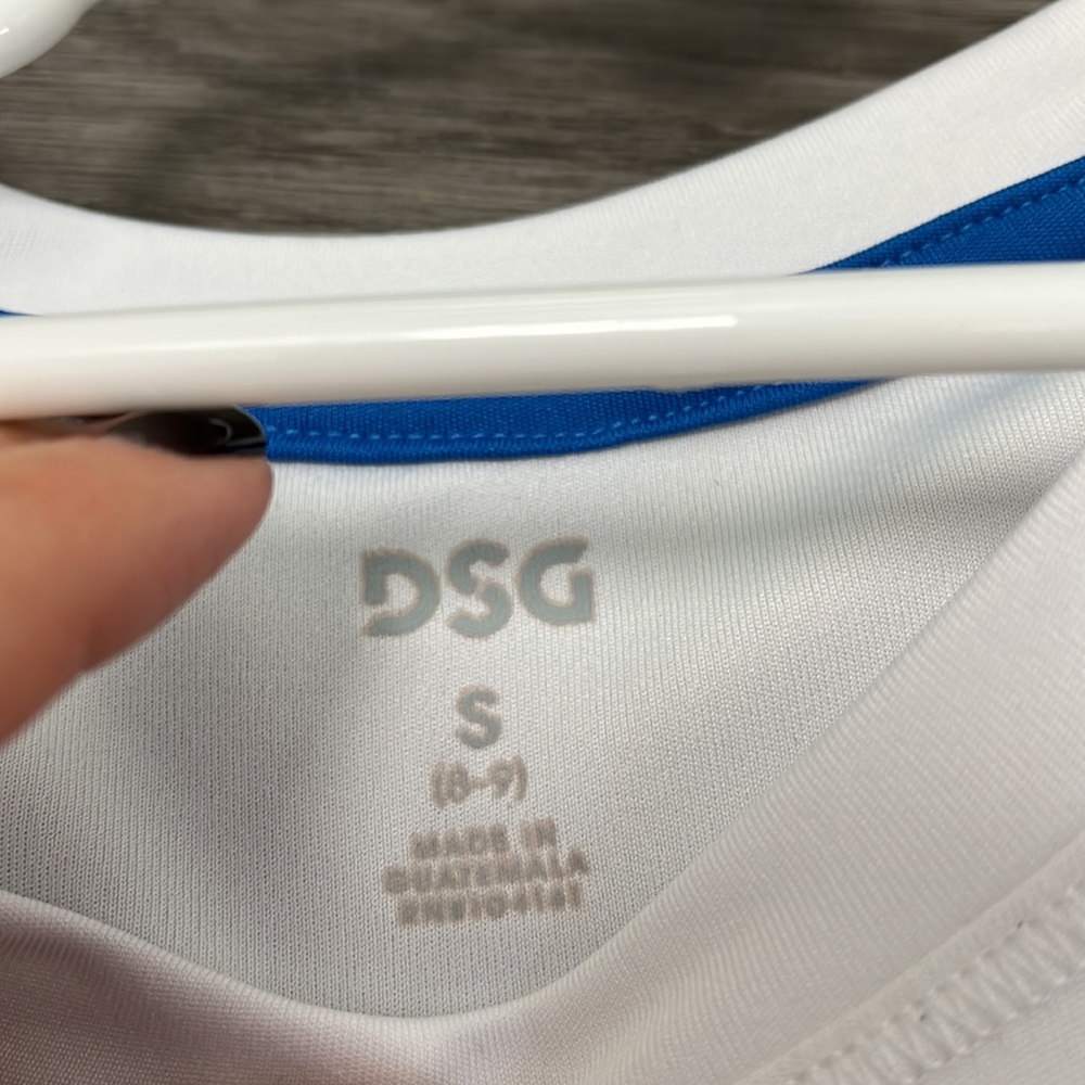 DSG Girls White Softball T-shirt with bat design - size S (8-9) - Picture 5 of 7